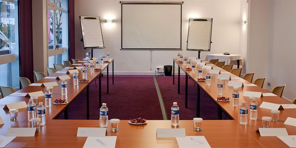 Brit Hotel Confort Le Limouzi Tulle Kültér fotó